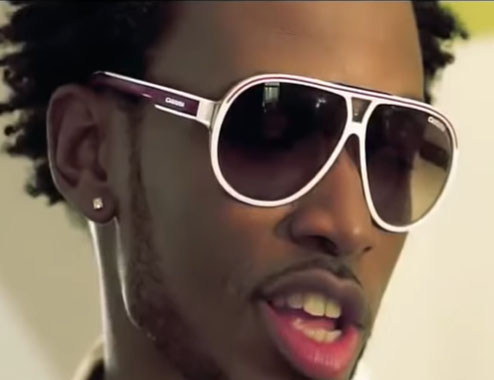 Coisa Doida ft. Yola Araujo